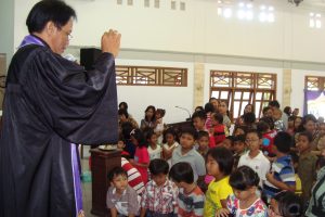 Bolehkah Anak Kecil Ikut Perjamuan Kudus Kristen