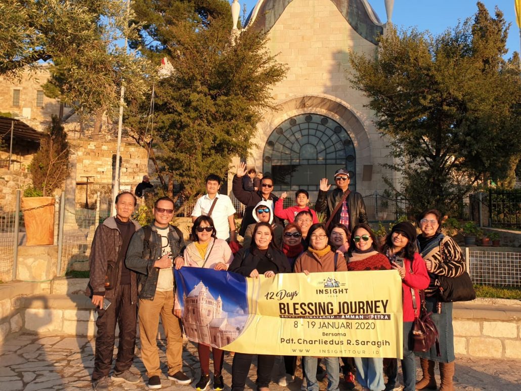 Paket Perjalanan Holyland Keluarga