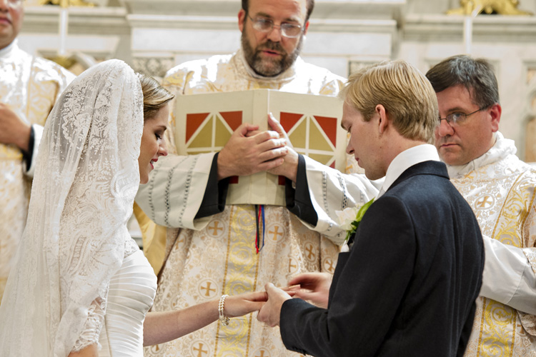 Sakramen Pernikahan Umat Katolik
