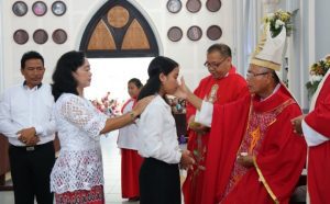 Tata Cara Penerimaan Sakramen Krisma