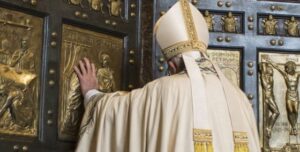 2.2 Refleksi dan Harapan di Depan Holy Door