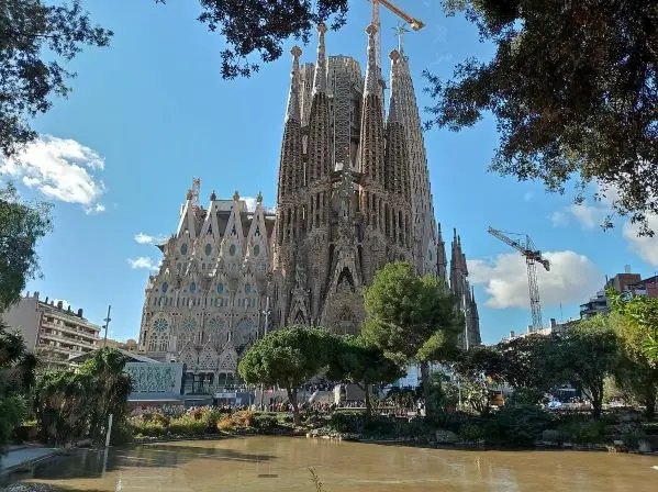 Sejarah Sagrada Familia