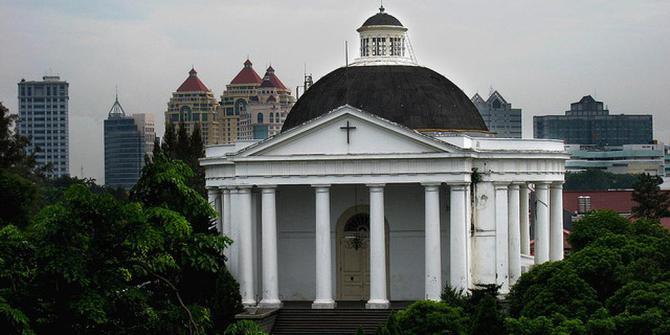 Kebaktian di Gereja Immanuel Jakarta