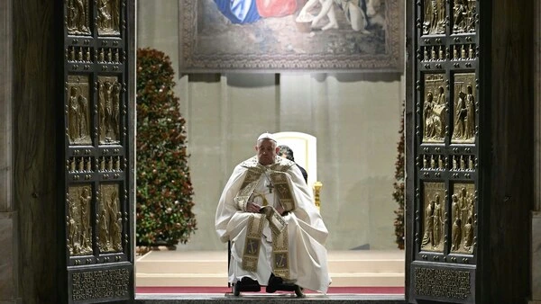 13 Days Holydoor