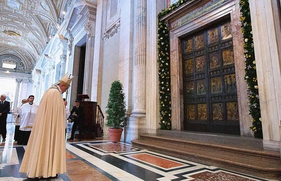 13 DAYS HOLYDOOR 2025